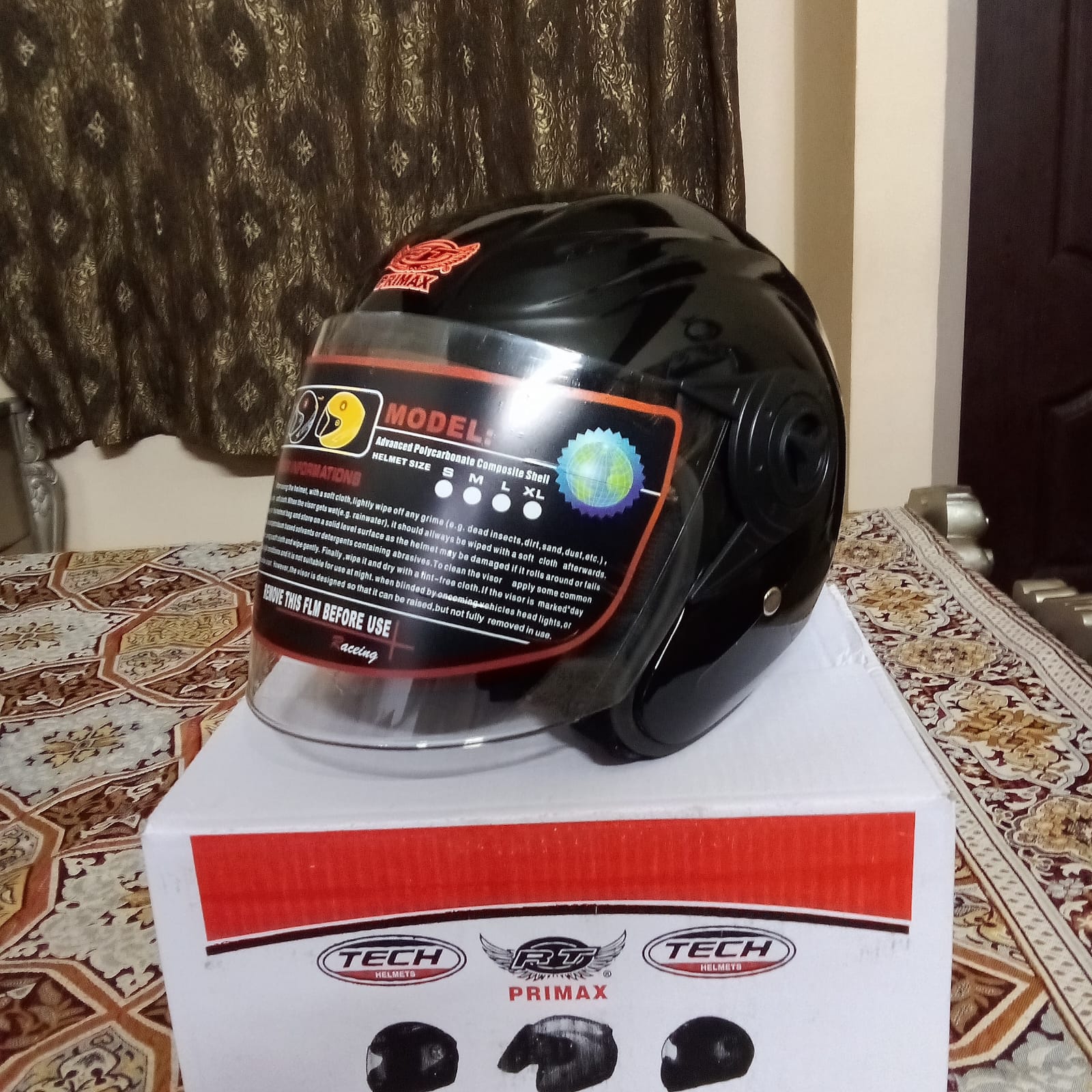 Primax Motorcycle Helmet – Lightweight Polycarbonate Racing Shell