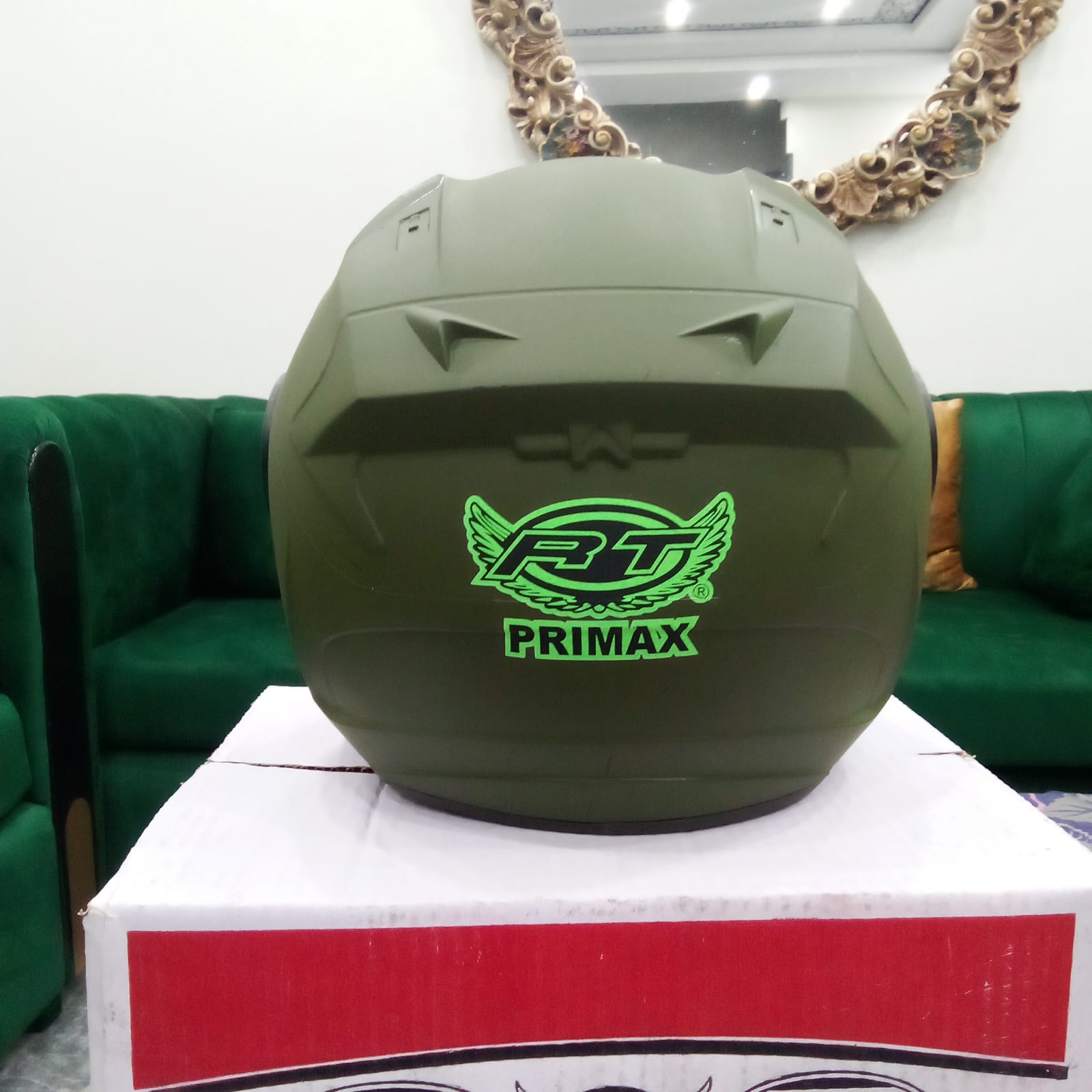 Primax Motorcycle Helmet – Lightweight Polycarbonate Racing Shell (Green)